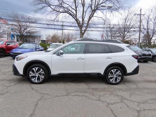 2022 Subaru Outback Touring