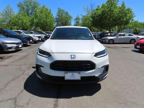 Platinum White Pearl 2024 Honda HR-V 2WD Sport