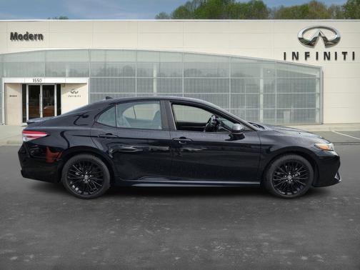 2020 Toyota Camry SE Nightshade
