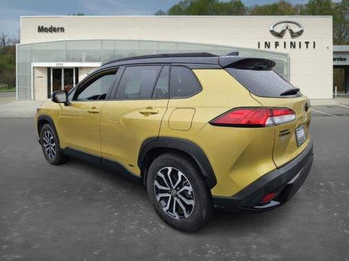 2023 Toyota Corolla Cross Hybrid SE