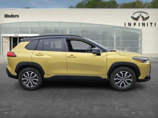 2023 Toyota Corolla Cross Hybrid SE