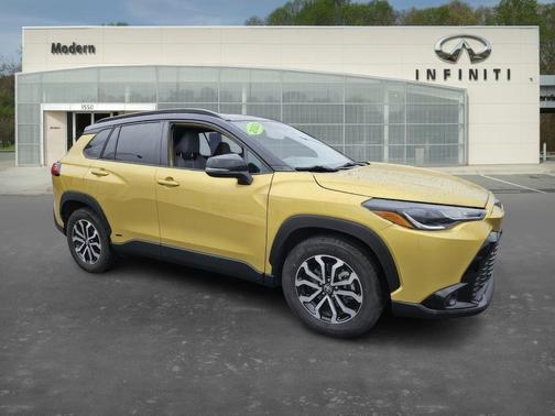 2023 Toyota Corolla Cross Hybrid SE