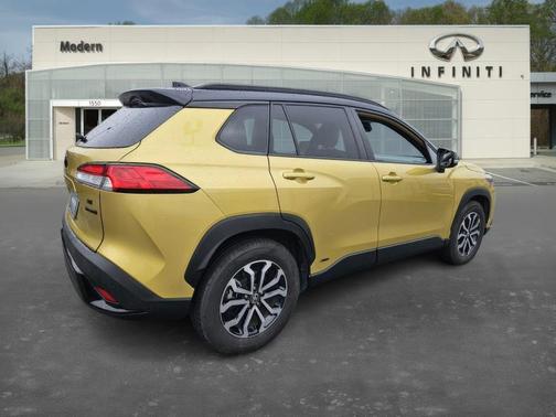 2023 Toyota Corolla Cross Hybrid SE