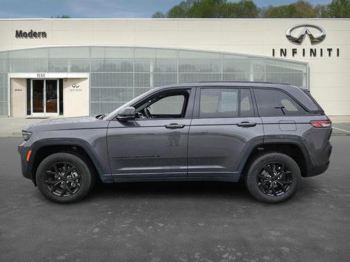 2024 Jeep Grand Cherokee Laredo