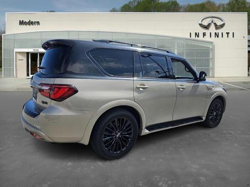 2024 INFINITI QX80 SENSORY