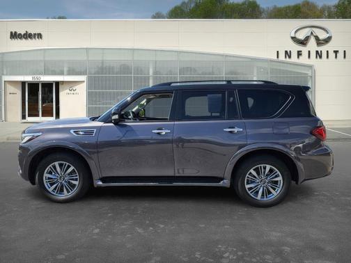 2022 INFINITI QX80 Luxe