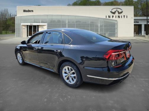 2018 Volkswagen Passat 2.0T S