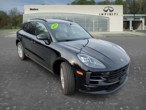 2021 Porsche Macan Base