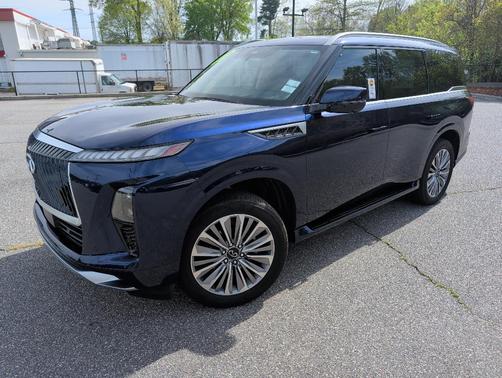 2025 INFINITI QX80 Luxe