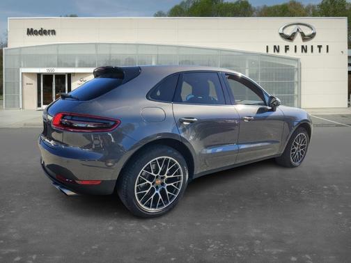 2018 Porsche Macan S