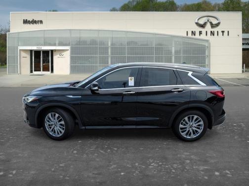 Black Obsidian 2025 INFINITI QX50 Luxe
