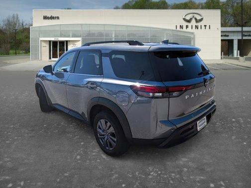 Gray 2025 Nissan Pathfinder SV