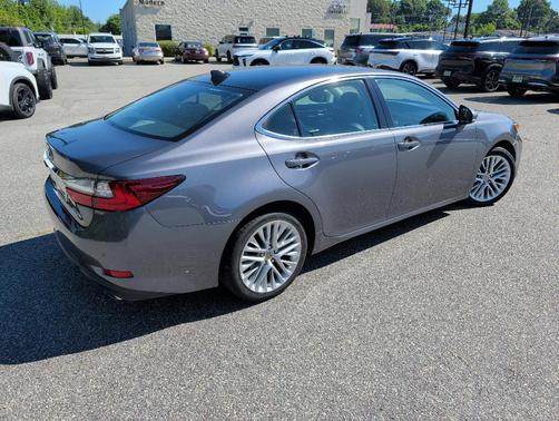 Gray 2016 Lexus ES 350 Base