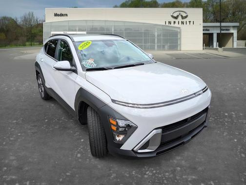 Gray 2025 Hyundai KONA SEL