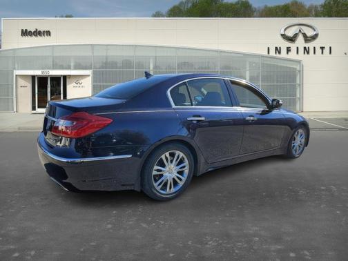 2013 Hyundai Genesis 3.8