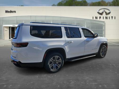 2024 Jeep Wagoneer L Base