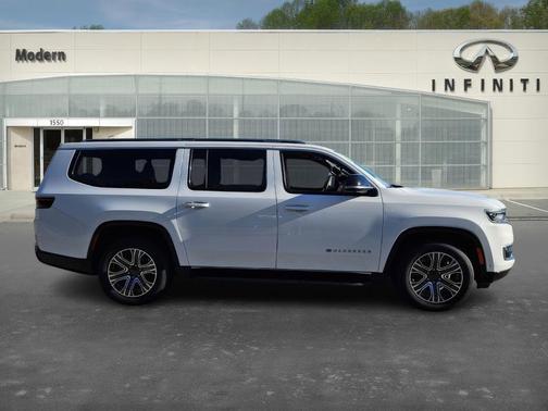 2024 Jeep Wagoneer L Base