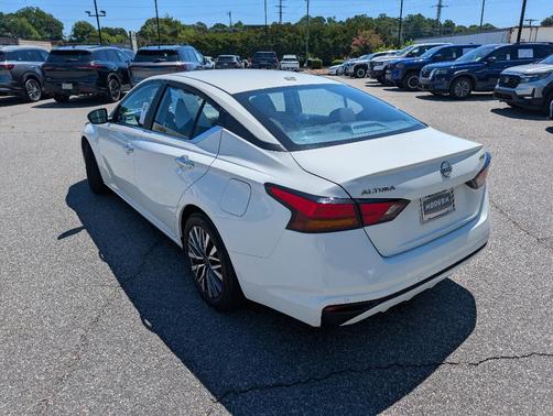 White 2025 Nissan Altima SV