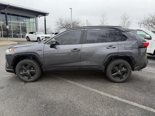 2021 Toyota RAV4 Hybrid SE