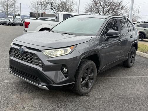 2021 Toyota RAV4 Hybrid SE