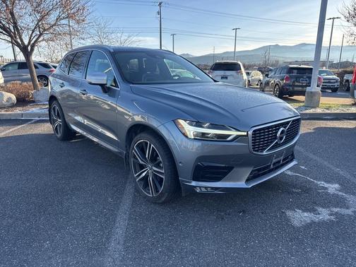 2018 Volvo XC60 T5 R-Design