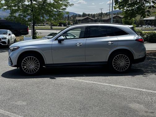2024 Mercedes-Benz GLC 300 4MATIC
