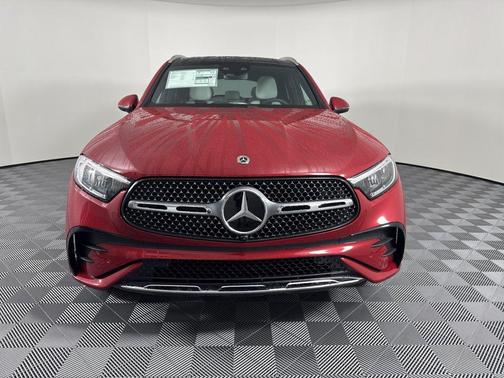 MANUFAKTUR Patagonia Red Metallic 2026 Mercedes-Benz GLC 300 4MATIC