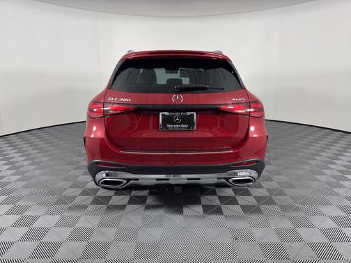 2026 Mercedes-Benz GLC 300 4MATIC