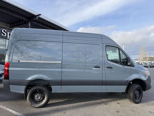 2025 Mercedes-Benz Sprinter 2500 Standard Roof