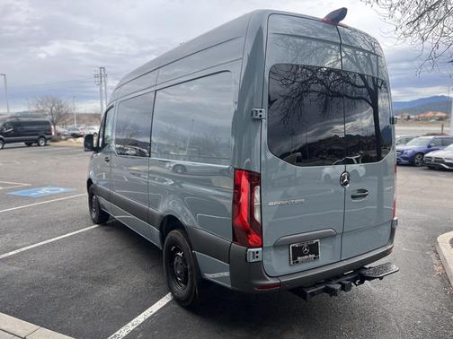 2024 Mercedes-Benz Sprinter 2500 Crew 144 WB