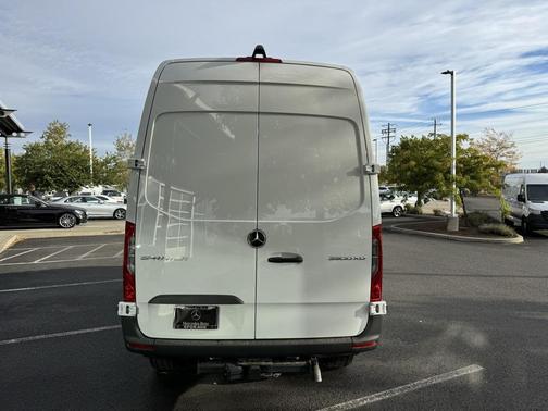 2024 Mercedes-Benz Sprinter 3500XD Standard Roof