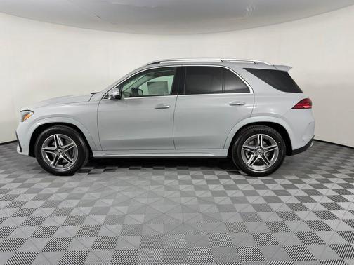 Alpine 2026 Mercedes-Benz GLE 450 4MATIC