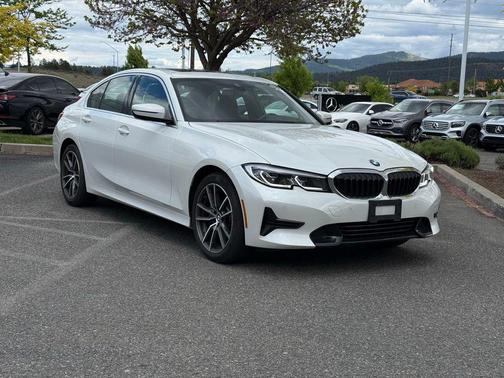 Mineral White Metallic 2021 BMW 330 xDrive