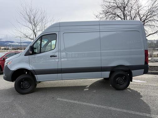 2025 Mercedes-Benz Sprinter 2500 Standard Roof