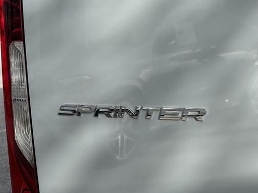 2025 Mercedes-Benz Sprinter 2500 Standard Roof