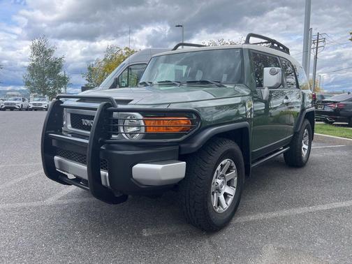 Army Green 2011 Toyota FJ Cruiser Base