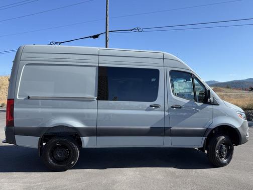 2026 Mercedes-Benz Sprinter 2500 Standard Roof