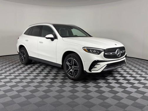 Polar White 2025 Mercedes-Benz GLC 300 4MATIC