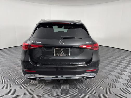 2026 Mercedes-Benz GLC 300 4MATIC