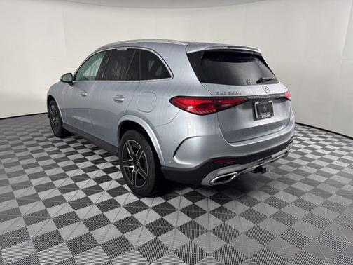 2025 Mercedes-Benz GLC 350e Base