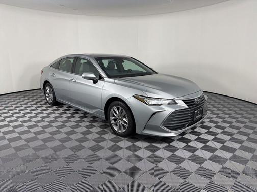 Celestial Silver Metallic 2021 Toyota Avalon XLE