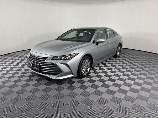 Celestial Silver Metallic 2021 Toyota Avalon XLE