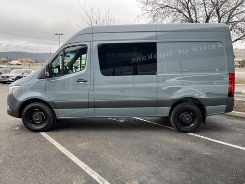 2024 Mercedes-Benz Sprinter 2500 Crew 144 WB