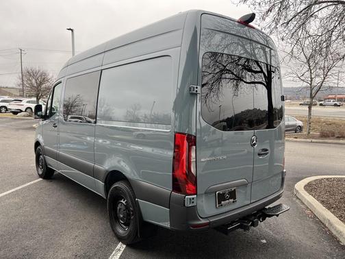 2024 Mercedes-Benz Sprinter 2500 Crew 144 WB