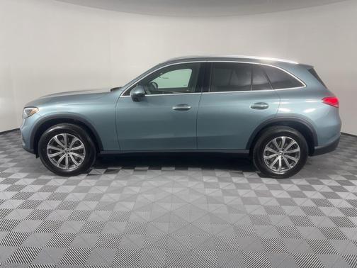 2026 Mercedes-Benz GLC 300 4MATIC