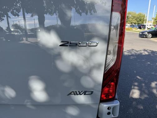 2025 Mercedes-Benz Sprinter 2500 Standard Roof