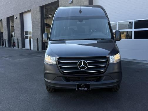 2021 Mercedes-Benz Sprinter 2500 Standard Roof