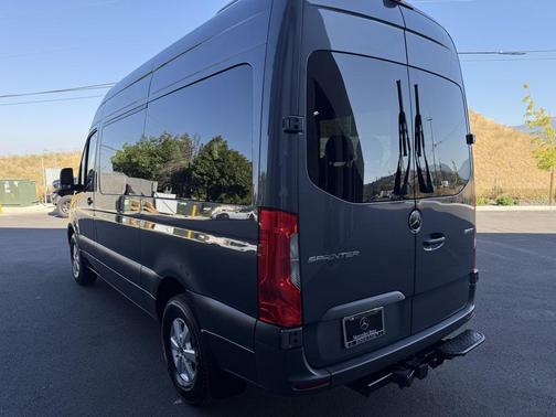 2021 Mercedes-Benz Sprinter 2500 Standard Roof