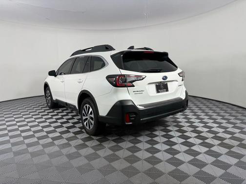 Crystal White Pearl 2021 Subaru Outback Premium