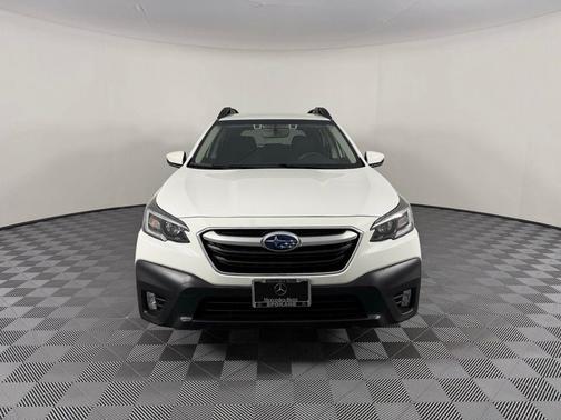 Crystal White Pearl 2021 Subaru Outback Premium
